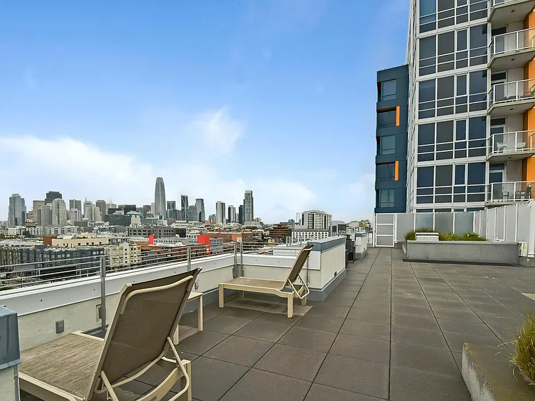 300 Berry St #806 — Photo 35