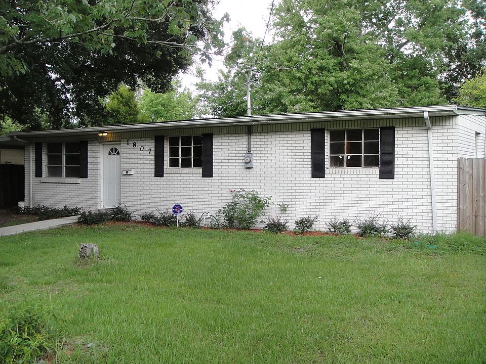 1807 Brookview Dr. S.