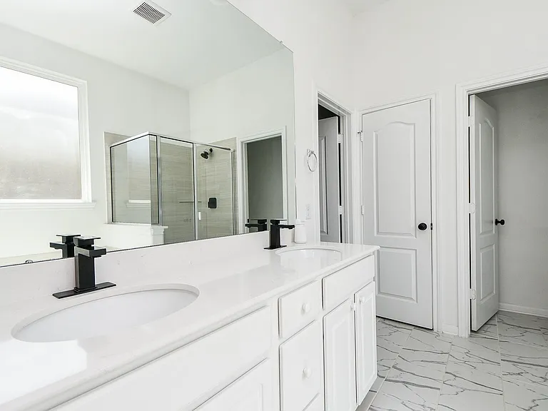 8215 Longear Ln — Photo 20