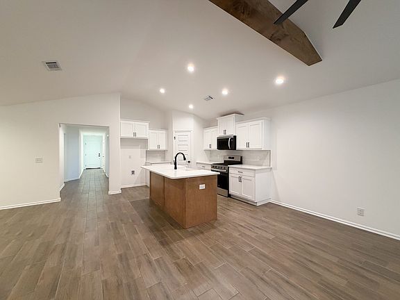 4th image of 9407 N 115th East Ave
