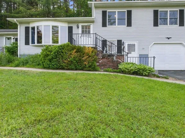 199 Cross Avenue, St. Johnsbury, VT 05819