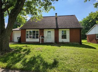 407 Bramlage Ln, Englewood, OH