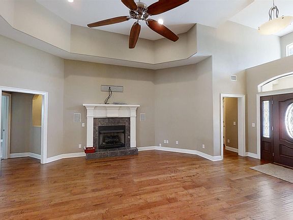 4th image of 5672 Trevino Dr