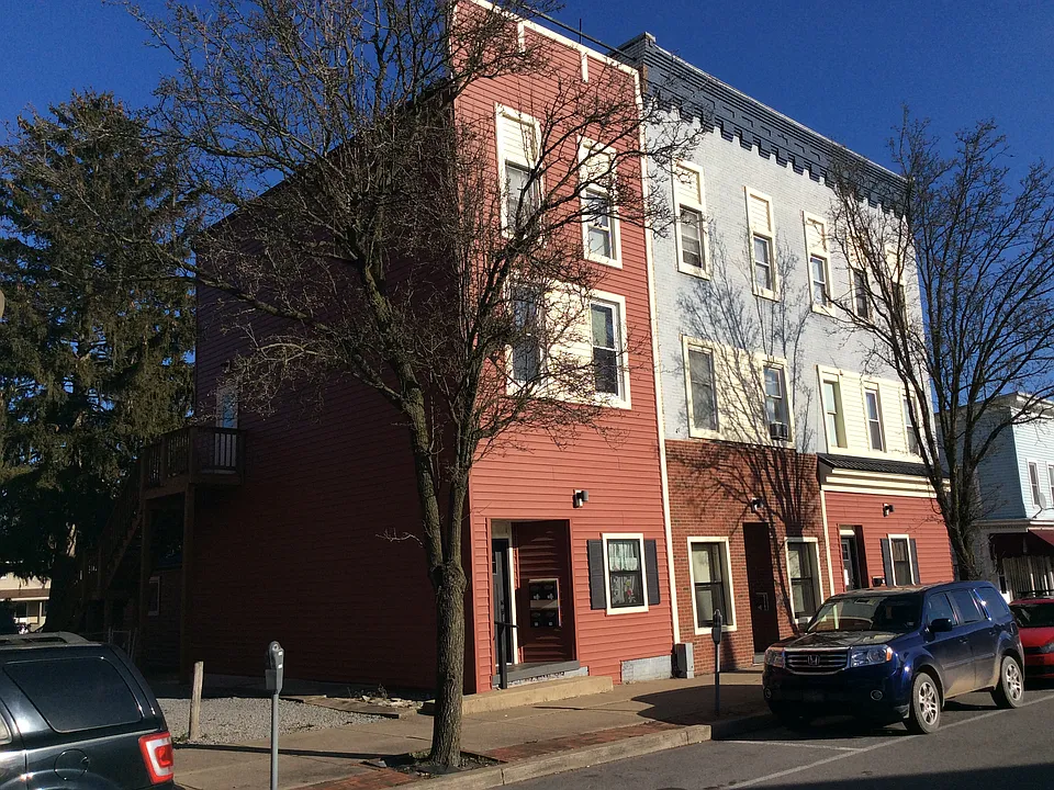 80 Queen St #80