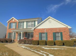 2820 Polo Rd, Bloomington, IL 61704