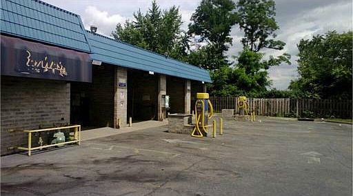 2nd image of 18 Railroad Ave