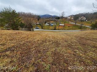 28 Shallow Branch Rd, Leicester, NC 28748