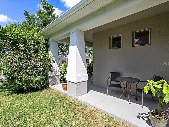 4th image of 1927 Saffron Plum Ln
