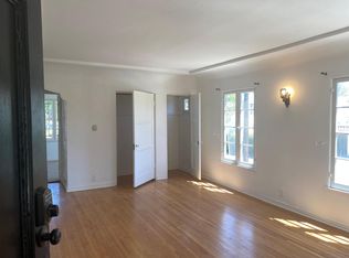 5917 Packard St, Los Angeles, CA 90035