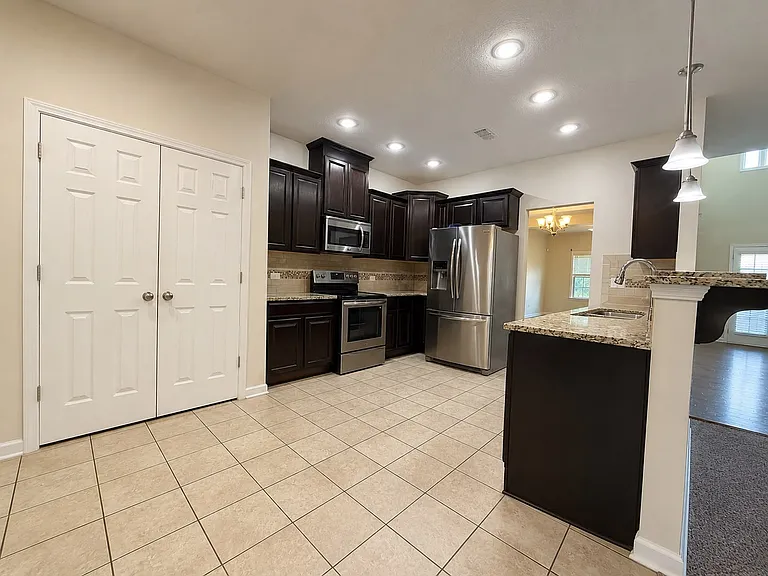 7314 San Vista Dr — Photo 4