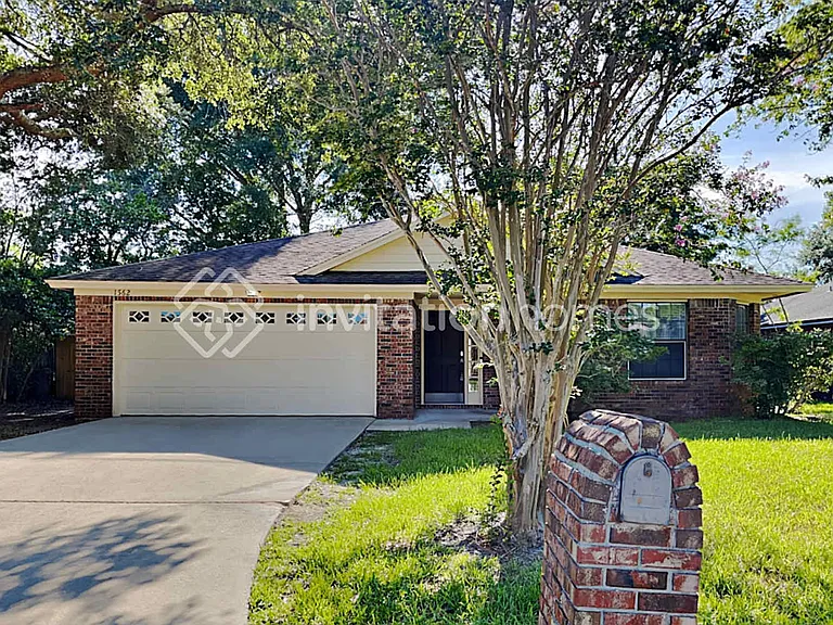 1562 Candice Ct — Photo 1