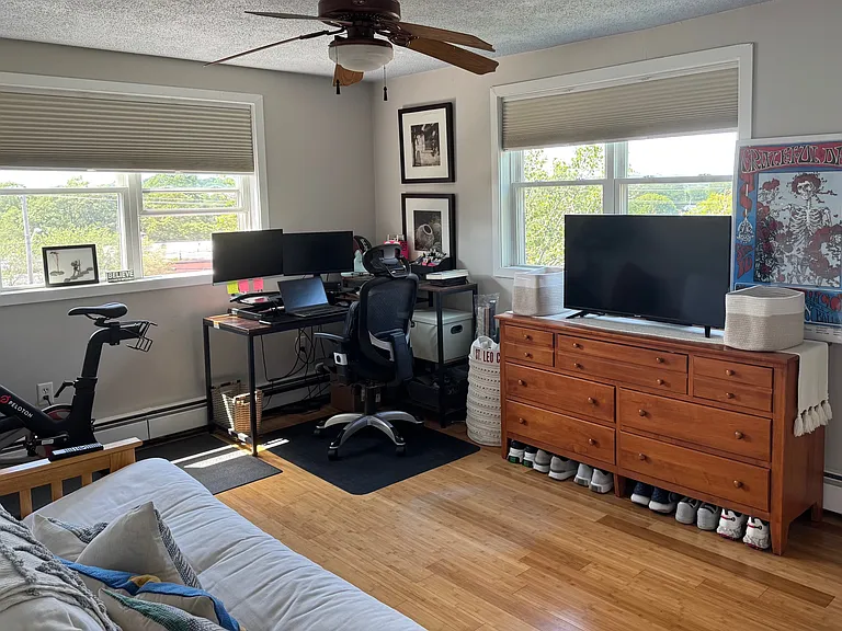 Second bedroom