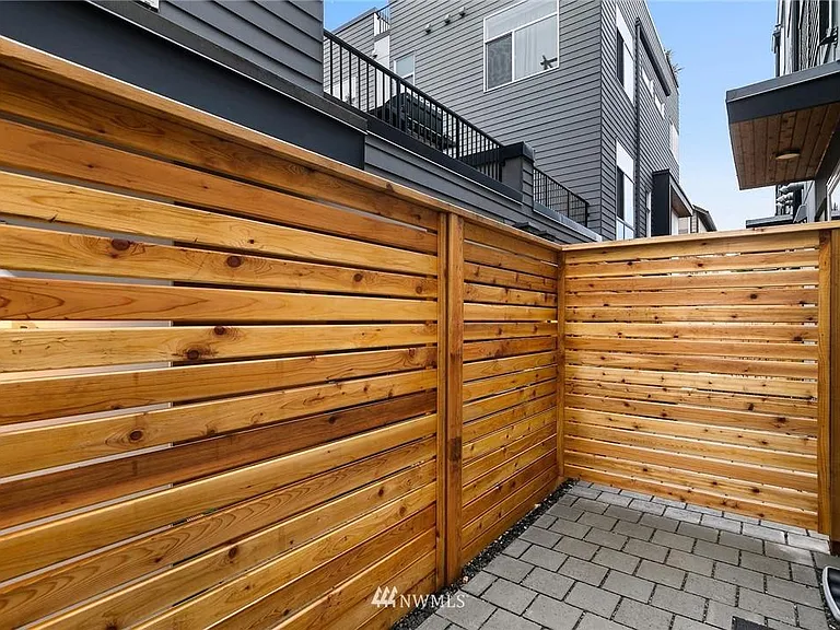 151 22nd Ave — Photo 21