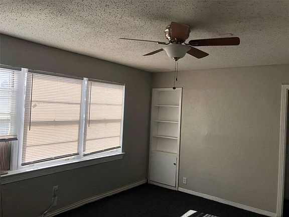 3rd image of 4518 Columbia Ave #1