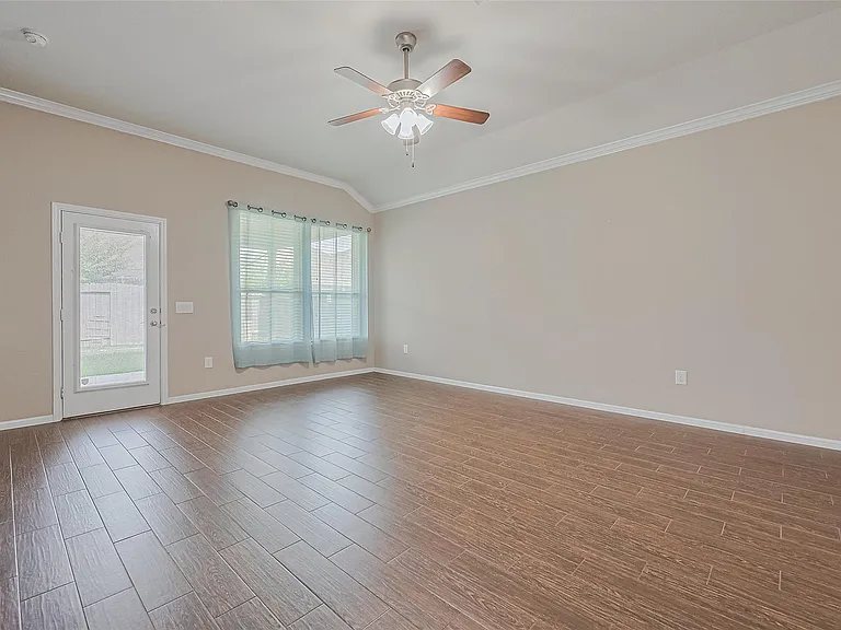 5327 Silver Ledge Dr — Photo 25