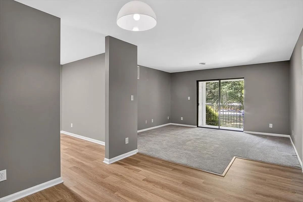 Building Photo - 1630 Oxford Rd #F