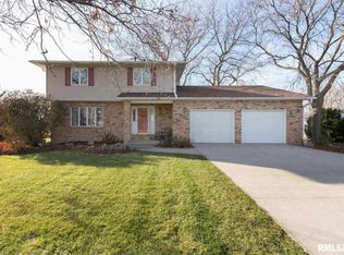 1708 S 9th Ave, Eldridge, IA 52748