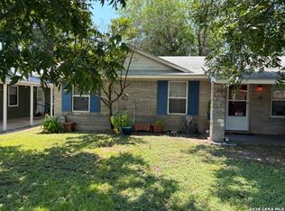 613 OLD CARRIZO RD, Uvalde, TX 78801
