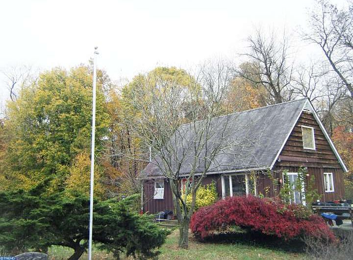 2nd image of 840 Rose Dale Ln