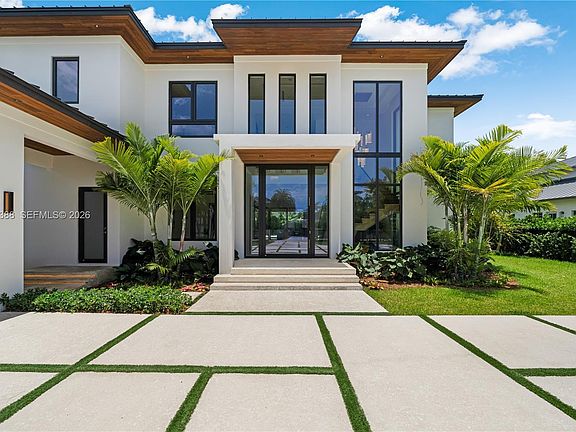 2nd image of 6641 SW 85th St