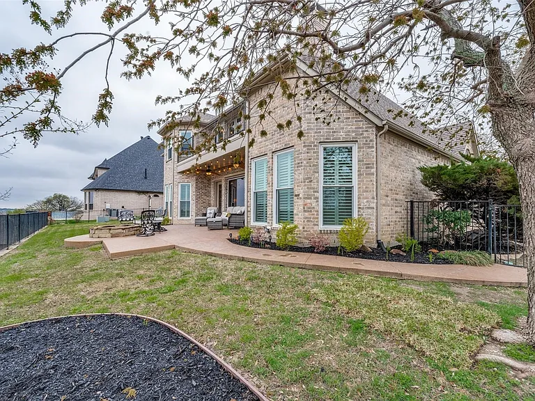 604 Promontory Dr — Photo 20