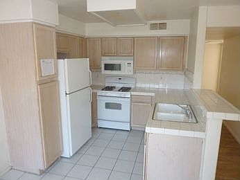 4th image of 3145 Casey Dr Unit 204