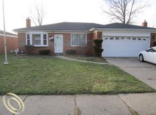 27151 Haverhill Dr, Warren, MI 48092