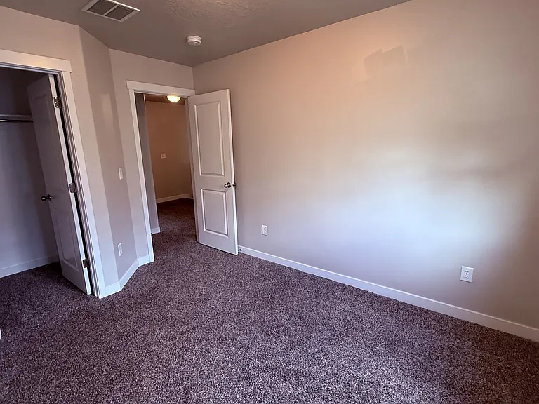 298 E Cordoba Dr — Photo 15