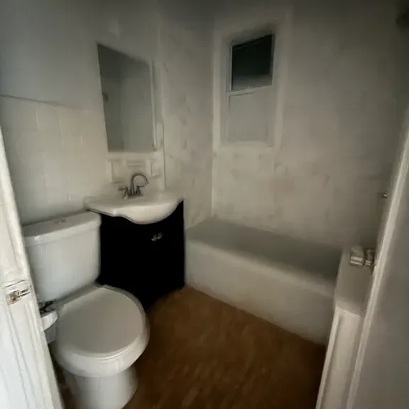 10-12 McKay Ave #1LA — Photo 5