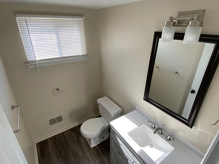 First Floor 1/2 Bathroom