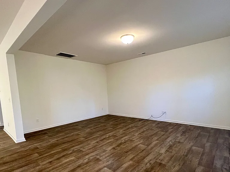 7926 Bristle Ln — Photo 10