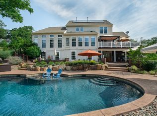 11 Demott Rd, Flemington, NJ 08822