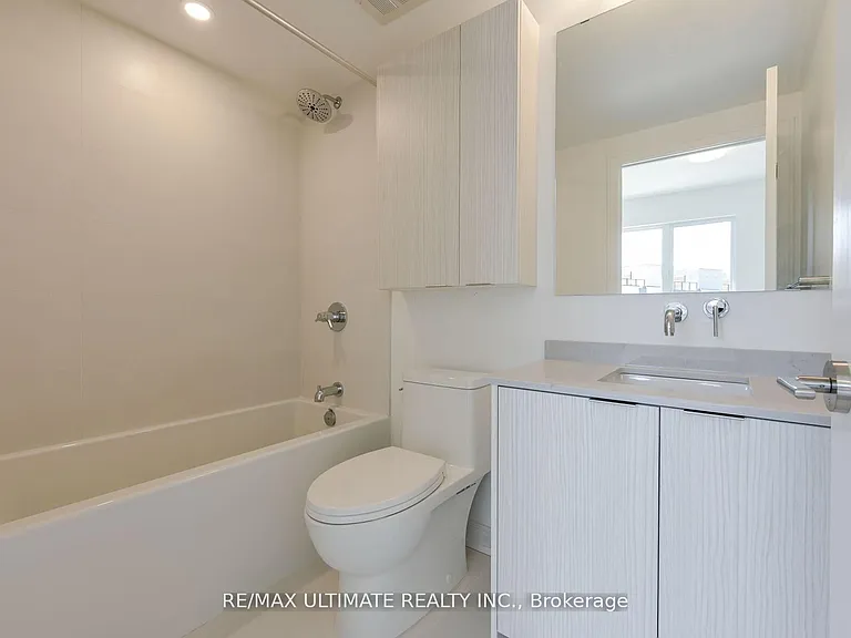 172 Clonmore Dr #3 — Photo 24
