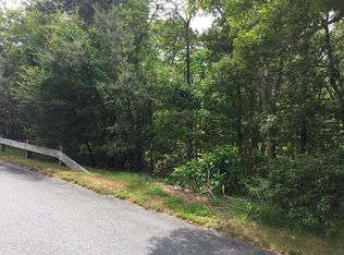 6 Hallmark Ln, Harwich, MA 02645