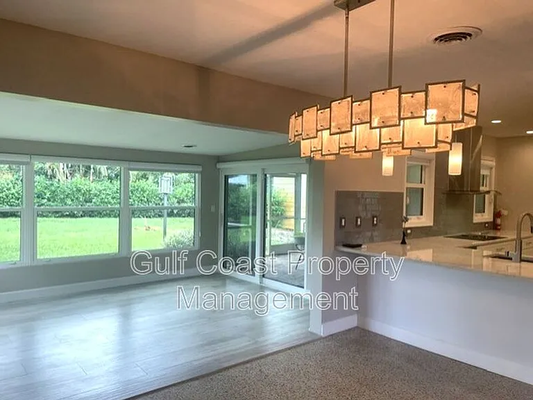 2253 Valencia Dr — Photo 24
