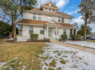 34 Memorial Pkwy, Atlantic Highlands, NJ