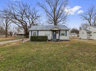 1124 E 4th St, Mount Vernon, IN 47620