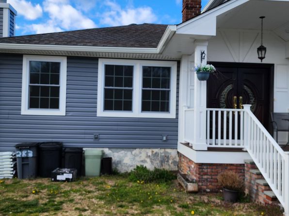 283 Pine Acre Blvd Floor 1