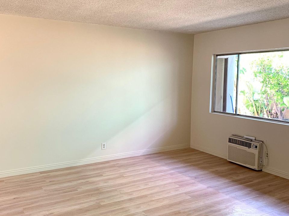 2nd image of 415 Naranja Dr APT A