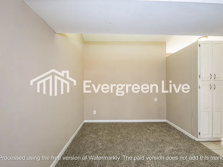 2480 Allen Dr — Photo 4