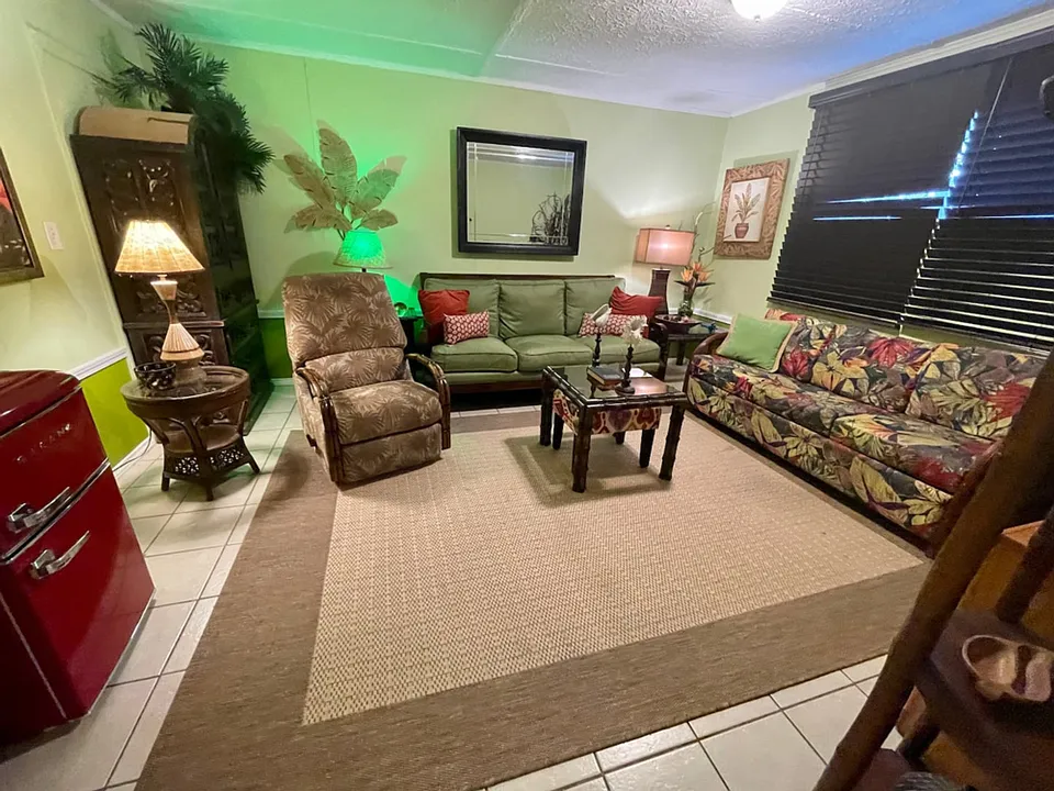 2521 Avenue Q #ID1589269P