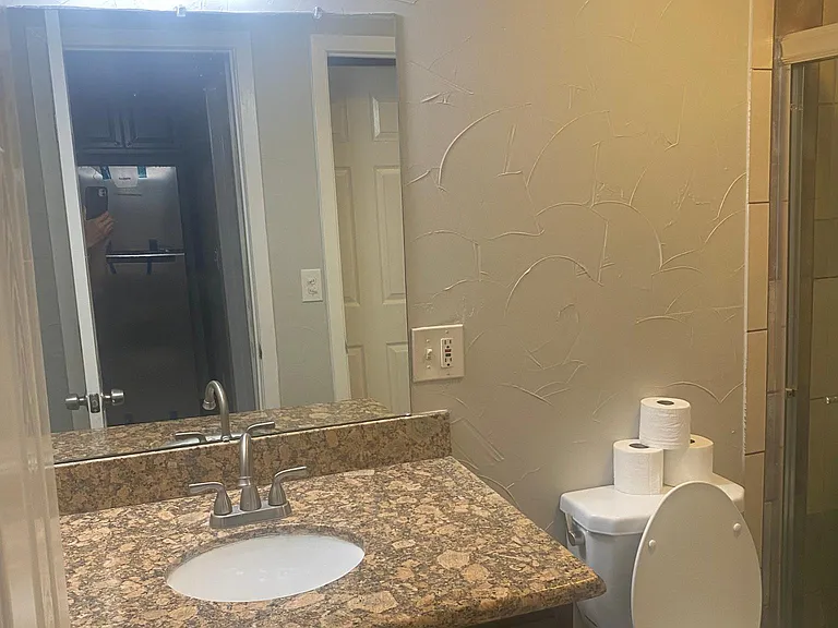 715 W Jefferson Ave — Photo 11