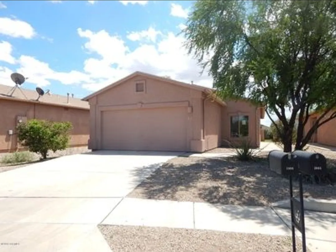 3 bed, 1387 sqft, $1,700 — Photo 3