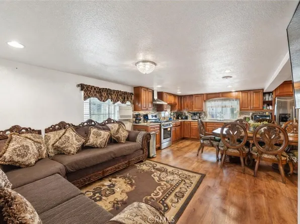 2865 W Rialto Ave Space 17, Rialto, CA 92376