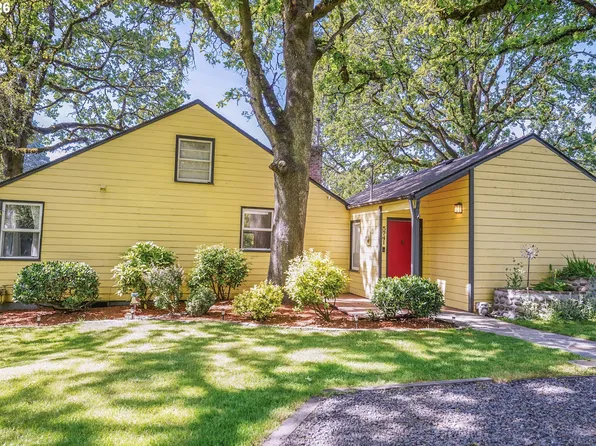 5741 SW Pasadena Dr, Portland, OR 97219