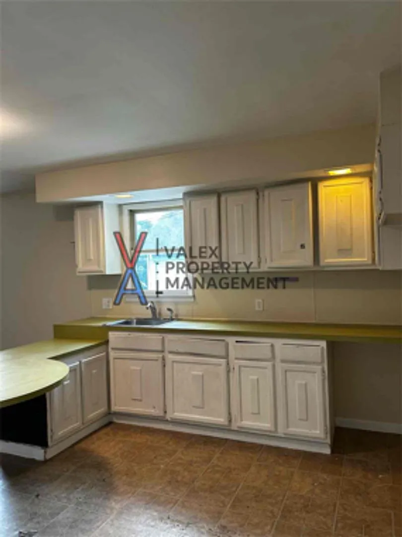 417 Main Street — Photo 2