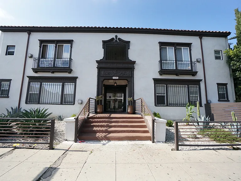 5135 Marathon St #9A — Photo 8