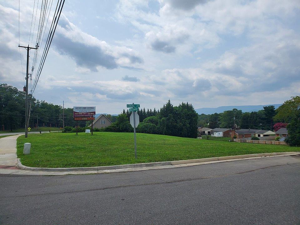 1st image of 2145 Roanoke Blvd