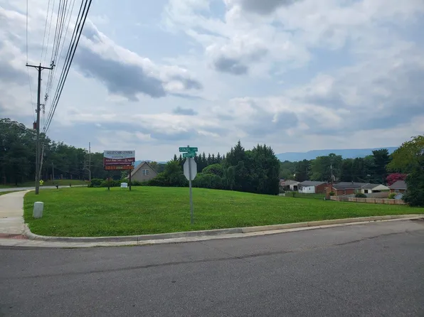 2145 Roanoke Blvd, Salem, VA 24153