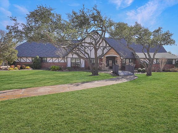 4th image of 604 Hampton Rd